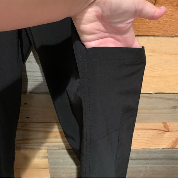 Chico's ZENERGY UPF Neema Side-Pocket Crop Pants Black Size 2 [U.S. 12] - Picture 8 of 15